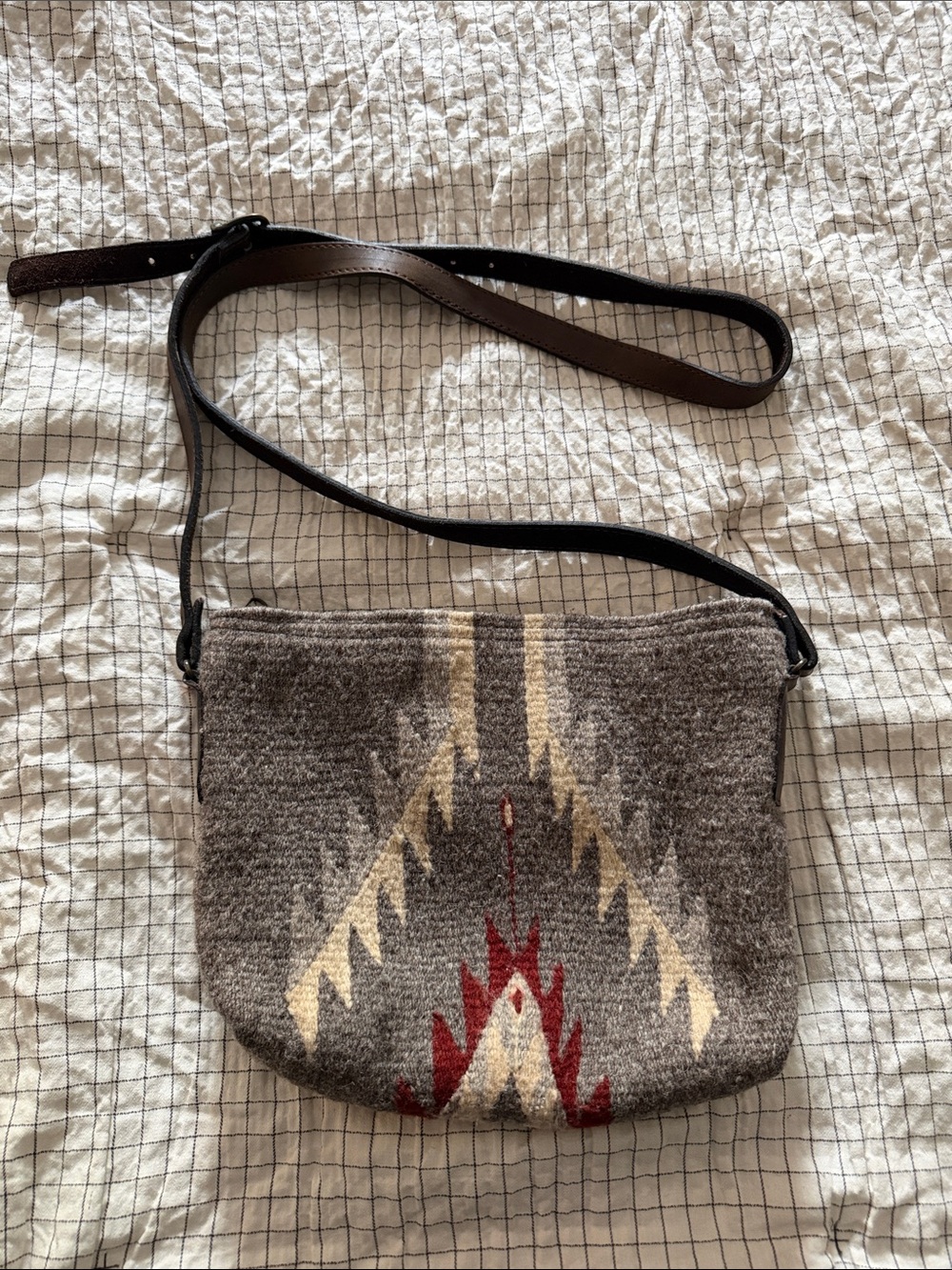 Woven Aztec Wool Crossbody Bag in Gray and Red - Wool